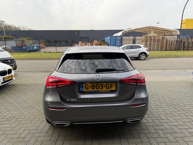 Mercedes-Benz A-KLASSE 180 Business Solution AMG | 1E EIGENAAR | 12MND GARANTIE | LED | CARPLAY | CRUISE | NAVI | LMV |