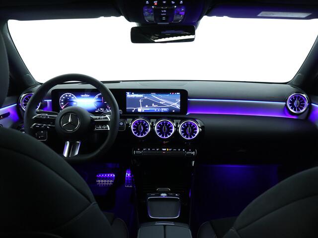 Mercedes-Benz A-KLASSE 250 e Business Solution AMG | AMG Line Plus pakket | Trekhaak | Nightpakket | 360°-camera | Dodehoekassistent | Antidiefstalpakket | Inclusief 24 maanden Mercedes-Benz Certified garantie voor Europa.