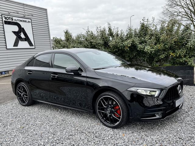 Mercedes-Benz A-KLASSE A250e Limousine AMG Sfeer|Night|Camera|Leer Zwart