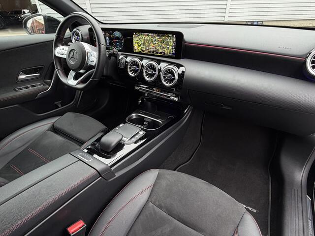 Mercedes-Benz A-KLASSE A250e Limousine AMG Sfeer|Night|Camera|Leer Zwart