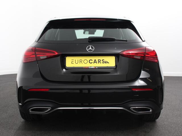Mercedes-Benz A-KLASSE 200 Automaat AMG Line | Navigatie | Climate control | Camera | Parkeer sensoren | Half Lederen Bekleding | Led | Cruise Control adaptive | LM Velgen | Dab | Led