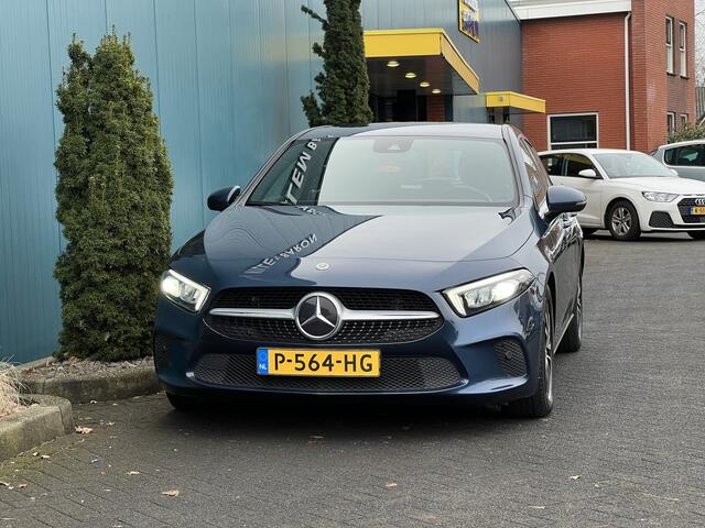 Mercedes-Benz A-KLASSE 180 AUT. Business Solution NAV | CRUISE | STOELVERW | DIGI.DASHB | CAM | LED | DAB | PDC | LMV