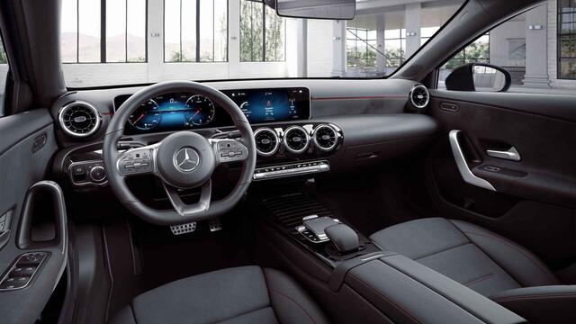 Mercedes-Benz A-KLASSE 180 Business Solution AMG Night Upgrade | Widescreen | Stoelverwarming | Achteruitrijcamera |