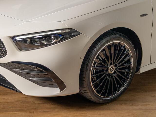 Mercedes-Benz A-KLASSE Hatchback 250 e Business Solution AMG Premium PLUS | Panorama dak