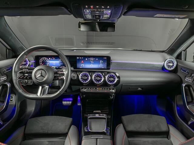 Mercedes-Benz A-KLASSE Hatchback 250 e Business Solution AMG Premium PLUS | Panorama dak