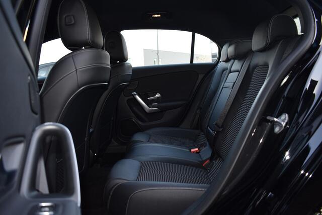 Mercedes-Benz A-KLASSE 200 163PK Aut. Launch Edition Premium Plus | Sfeerverlichting | Navi | Camera | Incl. garantie