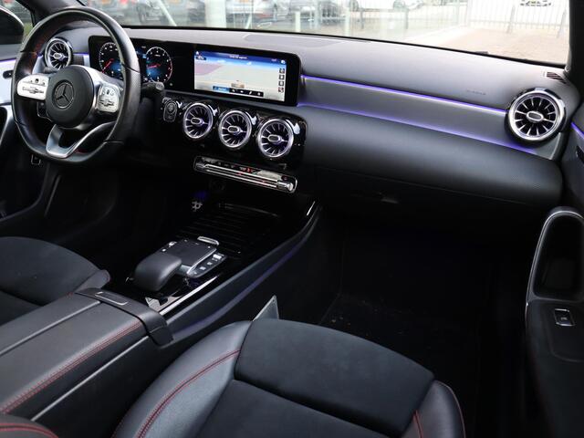 Mercedes-Benz A-KLASSE 180 Business Solution AMG