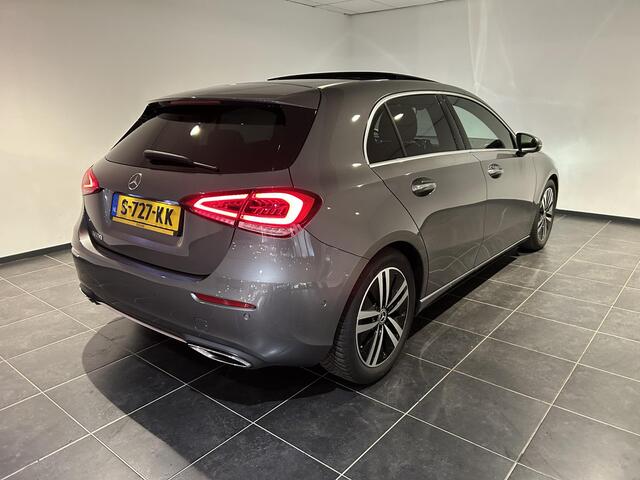 Mercedes-Benz A-KLASSE 180 Luxury Line | Panoramadak | Leder | AppleCarplay/AndroidAuto | Stoelverwarming