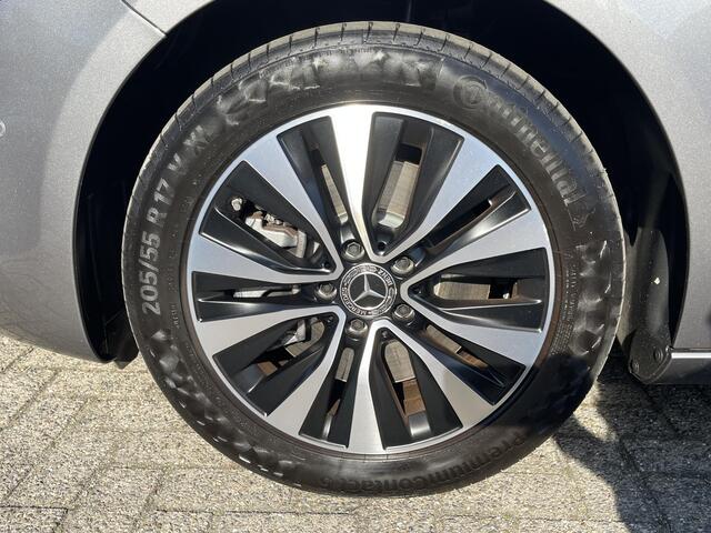 Mercedes-Benz A-KLASSE 250 e 17"/Dodehoek/Camera/PDC v+a/Apple Carplay & Android Auto/DAB/Navigatie/Climate