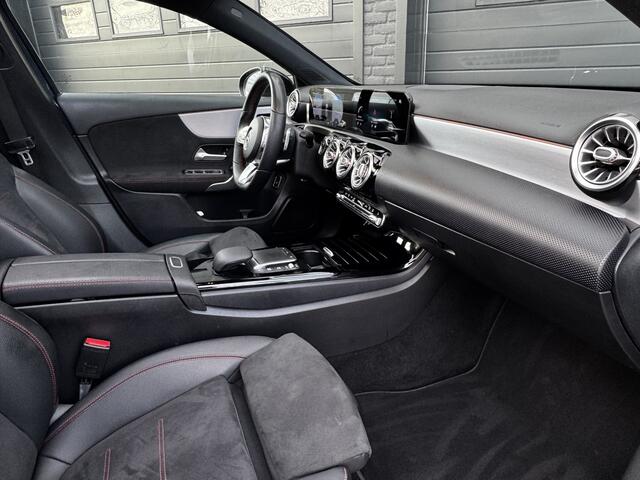 Mercedes-Benz A-KLASSE 250 e Business Solution AMG Limited | Pano | Sfeer | Camera | Orig. NL | ¤20.900,- incl. BTW