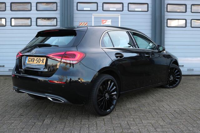 Mercedes-Benz A-KLASSE 220 Autom Xenon Navi Leder Widesreen Ecc 191PK Bj:2019