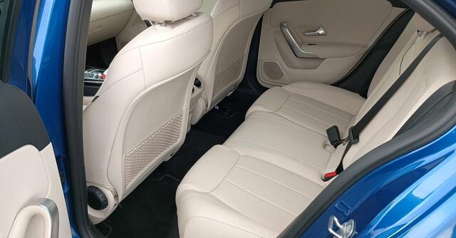 Mercedes-Benz A-KLASSE 180 Luxury Line 1e-Eig. Keurig-Onderh., BOVAG-Garantie. NL-Auto.