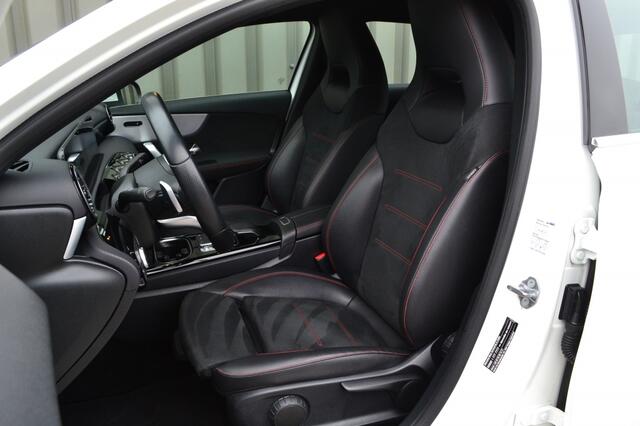 Mercedes-Benz A-KLASSE A250 AMG Line LED/Navi/Widescreen/18'' inch