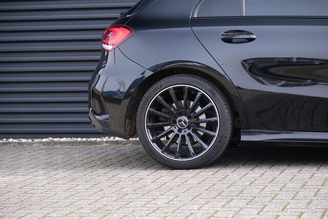Mercedes-Benz A-KLASSE 200 Business Solution AMG / Pano dak / 18 Inch AMG Velgen /