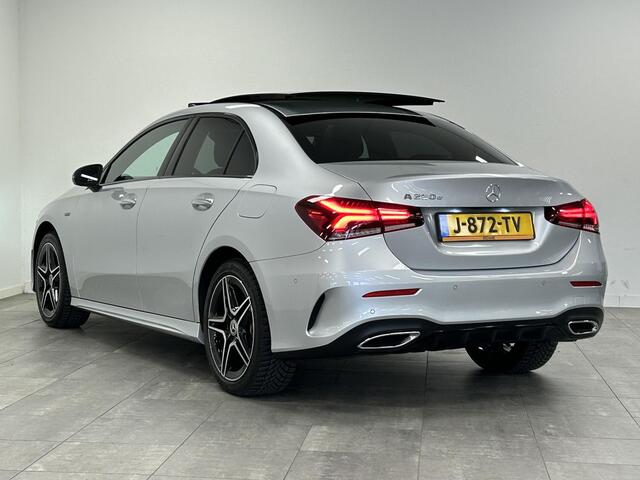Mercedes-Benz A-KLASSE 250 e AMG Limited | Panoramadak | Camera | Burmester | Elek. stoelen |
