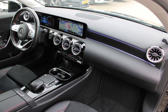 Mercedes-Benz A-KLASSE 250e AUT8 AMG Line NIGHT PAKKET SFEER WIDESCREEN CARPLAY