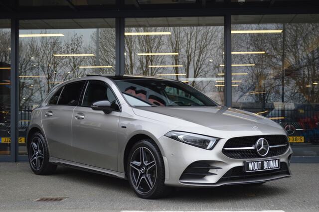 Mercedes-Benz A-KLASSE 250 e AMG Led Panorama Memory Distronic Camera Augmented Trekh Pdc