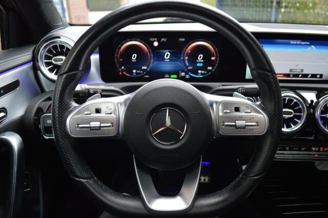 Mercedes-Benz A-KLASSE 250 e AMG Led Panorama Memory Distronic Camera Augmented Trekh Pdc