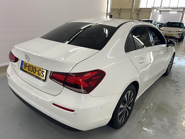 Mercedes-Benz A-KLASSE 200 Business Solution 1e Eigenaar | Volledig Onderh | NL-Auto | Camera | Stoelverwarming | Navi | Carplay | Alarm klasse 3 | ACC | PDC