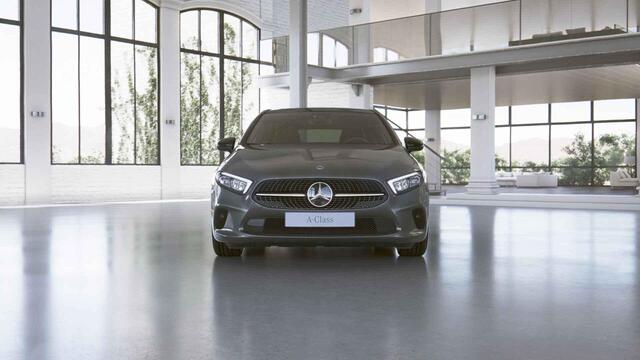 Mercedes-Benz A-KLASSE 200 Launch Edition Premium | AMG | Night | Panoramadak | Widescreen | Thermotronic |