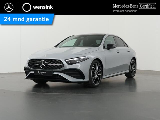 Mercedes-Benz A-KLASSE 180 Business Solution AMG | Night edition | Panoramadak | Memory stoelen | Head-up display | Stoelverwarming | Dodehoekassistent | AMG Line Plus