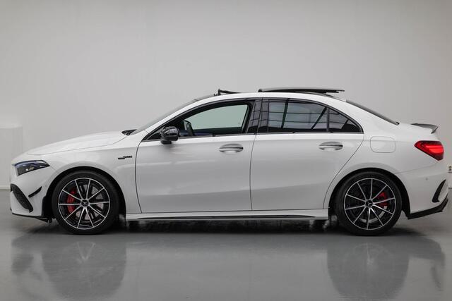 Mercedes-Benz A-KLASSE AMG 35 4MATIC |Bomvoll!|Pano|Kuipstoelen|360Camera|HUD|Memory|ACC|Dodehoek|