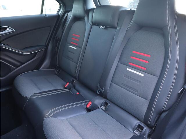 Mercedes-Benz A-KLASSE 180 Business Solution