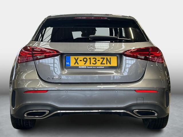 Mercedes-Benz A-KLASSE 180 AMG Line | Panoramadak | MULTIBEAM LED Koplampen | Dodehoekassistent | Advanced Sound System | Apple CarPlay | Android Auto | Augmented Reality voor Navigatie | Donkergetint Glas Achter | Sfeerverlichting | Stoelverwarming