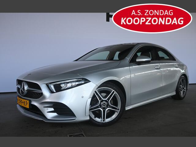 Mercedes-Benz A-KLASSE 180 Business Solution AMG Automaat Navigatie Widescreen Stoelverwarming Inruil Mogelijk!