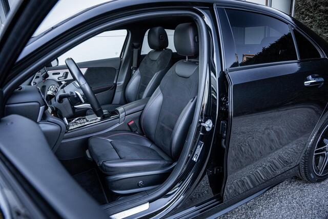 Mercedes-Benz A-KLASSE 200 AMG I Pano I Sfeerverl. I Org.NL I Camera I Stoelmemo I Multibeam I 1e-eig I Dealer-o.h.