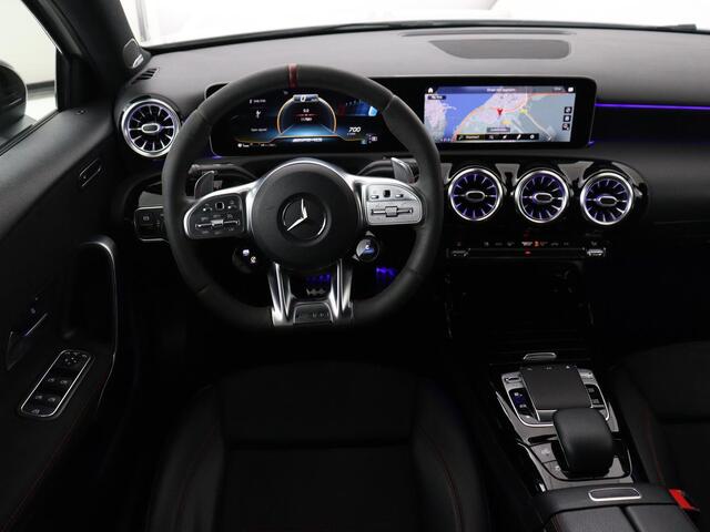 Mercedes-Benz A-KLASSE AMG 35 4Matic Night | Panoramadak | Carplay | Widescreen | Stoelverwarming | Burmester | 360 camera | Sfeerverlichting | Leder/Alcantara | Navigatie
