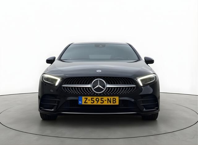 Mercedes-Benz A-KLASSE 180 Automaat AMG Wide-Screen Multibeam
