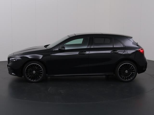 Mercedes-Benz A-KLASSE 250 e Star Edition AMG Line | Panoramadak | Nightpakket | Multibeam Koplampen | Sfeerverlichting | 19 Inch Mulitspaaks |