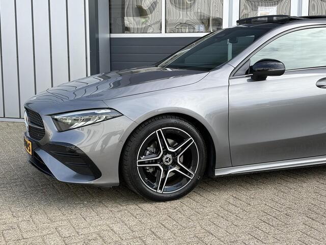 Mercedes-Benz A-KLASSE 180 Star Edition | Keyless | Pano | Sfeer | Camera | Stoel verwarming |