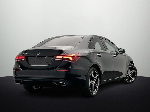 Mercedes-Benz A-KLASSE 250 e Business Solution AMG night pack widescreen Soundsystem am