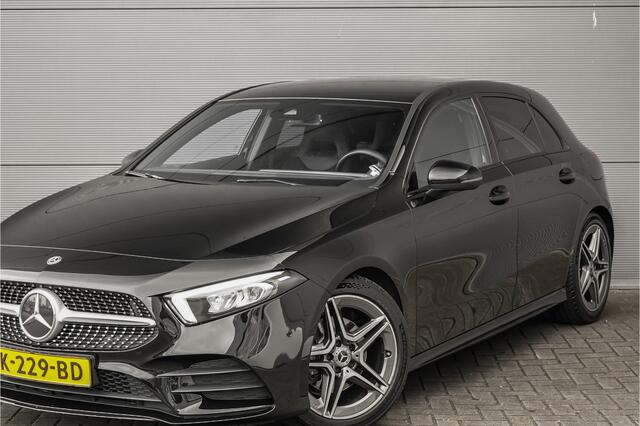 Mercedes-Benz A-KLASSE 180 Business Solution AMG Camera CarPlay Black Pack 18"