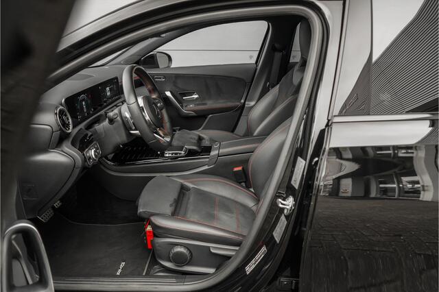 Mercedes-Benz A-KLASSE 180 Business Solution AMG Camera CarPlay Black Pack 18"