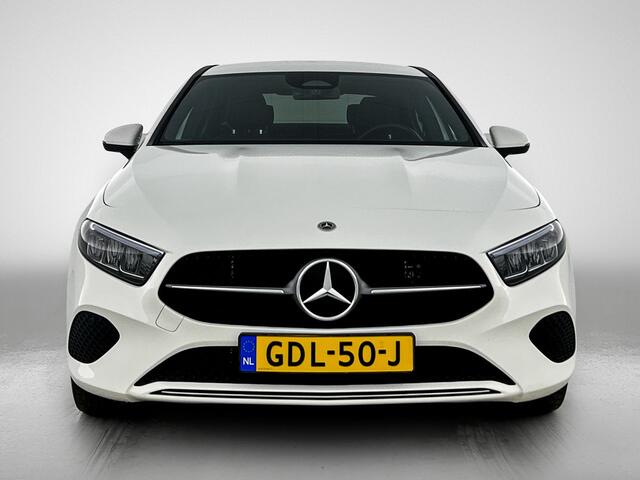 Mercedes-Benz A-KLASSE 250 e Star Edition Luxury Line Inclusief 24 maanden MB Certified garantie voor Europa.