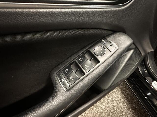 Mercedes-Benz A-KLASSE 160 My First Star Navigatie Camera Cruise Control Lichtmetalen velgen Airco Getinte ramen