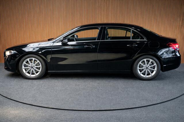 Mercedes-Benz A-KLASSE 250 e Business Line Apple Carplay - Stoelverwarming - Dab - Cruise Control - Trekhaak