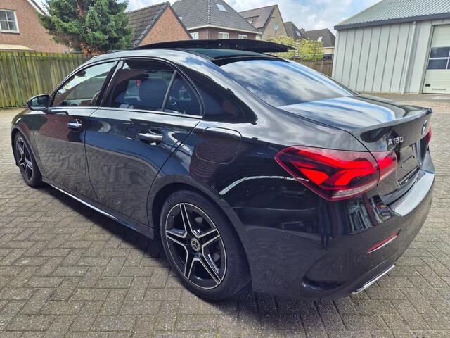 Mercedes-Benz A-KLASSE 180 Autom,Pano dak.