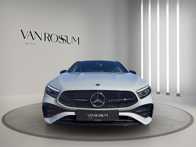 Mercedes-Benz A-KLASSE 180 AMG Line | Pano | Sfeer | Stoelverw. | Camera | Trekhaak Electrisch |