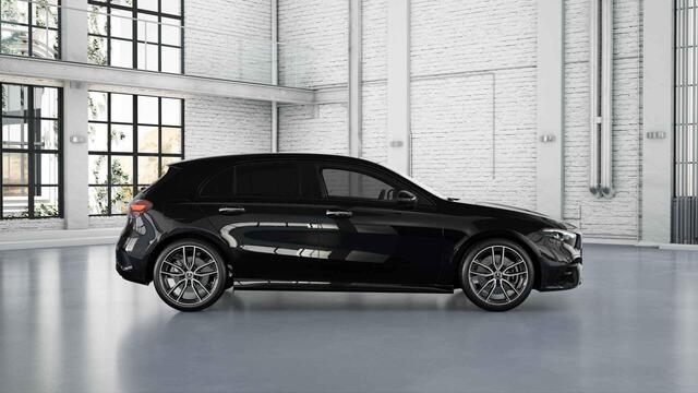 Mercedes-Benz A-KLASSE 250 e Business Solution AMG | AMG Plus Pakket | Night Pakket | Winter Pakket | Panoramadak | Advanced Sound System | 360° Camera | Head-up Display | Dodehoekassistent | MULTIBEAM LED Koplampen | Elektrisch Verstelbare Stoelen + Memory | Stoelverwarming | 