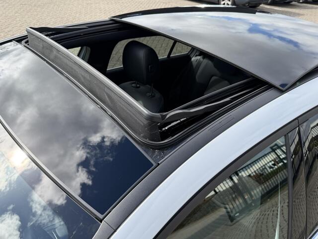 Mercedes-Benz A-KLASSE 250 e Business Line | Rijdt tot 70km volledig elektrisch | Panoramadak | Rijassistentiepakket Plus | Stoelverwarming | Distronic | Achteruitrijcamera |