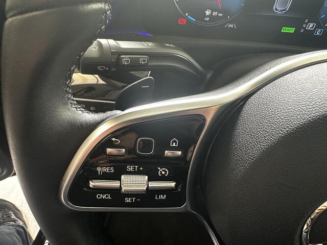 Mercedes-Benz A-KLASSE 250 e Luxury Line Pano|Sfeer|Matrix|Nightpakket