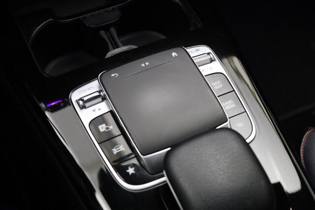 Mercedes-Benz A-KLASSE 200 164 PK Automaat AMG Business Solution, Sfeerverlichting, Camera