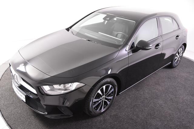 Mercedes-Benz A-KLASSE 180 Business Solution *1ste Eigenaar*Widescreen*Stoelverwarming*Navigatie*