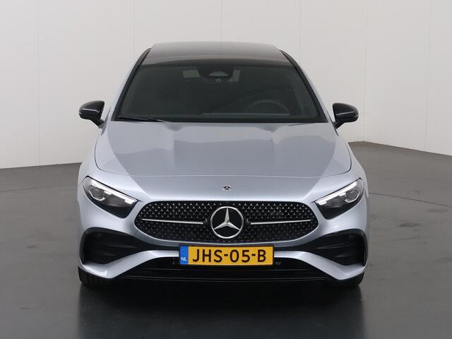 Mercedes-Benz A-KLASSE 250e Business Solution AMG | Panoramaschuifdak | Stoelverwarming | Achteruitrijcamera | MULTIBEAM LED | Nightpakket |