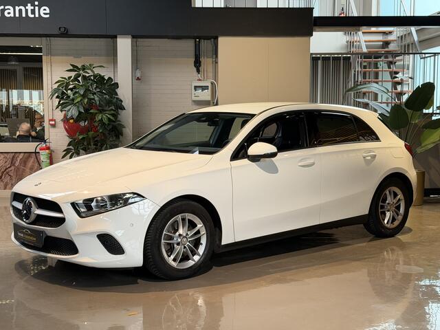 Mercedes-Benz A-KLASSE 200 Advantage Widescreen Navigatie Airco Stoelverwarming