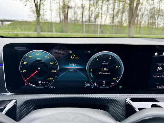 Mercedes-Benz A-KLASSE 180 Bus. Solution AMG | ORG. NL | DEALER OND. | STOELVERWARMING | SFEERVERLICHTING | SPORTIEF |